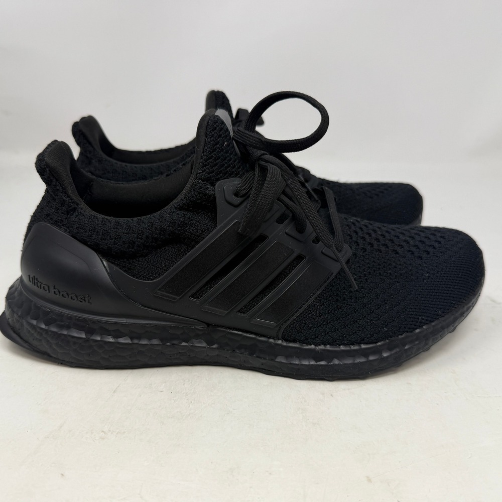 Adidas Running Shoes Womens 8.5 UltraBoost 1.0 Triple Black GV8743 EUC